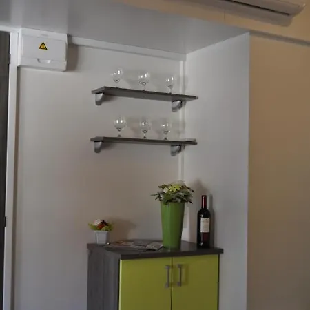 Kemp Victoria Mobilehome By Degli Ulivi 3*