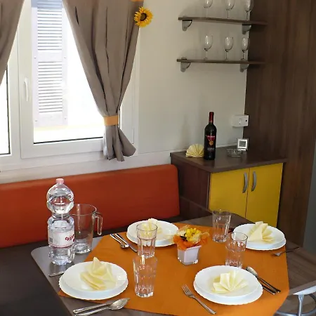 Victoria Mobilehome By Degli Ulivi Campsite